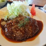 Kafe Kura - ハンバーグ（デミグラス）。ご飯は二杯まで無料！