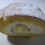 シェフ ド クレーム - もち粉のロールケーキ