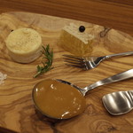 おでん おぐら - 焼きカマンベールとマヌカハニー