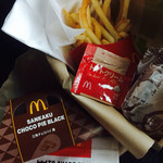 マクドナルド - ポテトL、ハンバーガー、三角チョコパイ