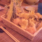 手打ちそば　彩の実 - てんぷらです。野菜がたっぷりです。