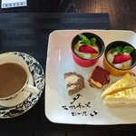 ワインとチーズの小さなレストラン Breed - 