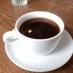 OWN WAY CAFE - ランチドリンク(ホットコーヒーをチョイス)；癖無く軽い苦味で呑み易いです @2017/01/28