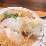 オールド スクール 中華そば ミヤ デ ラ ソウル - 麺