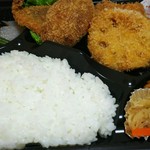 カフェスマイル - ミックスフライ弁当¥500