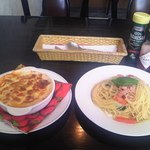 レストラン サンディエゴ - [料理] 海老のチリソースドリア & バジル トマト ベーコンのパスタ