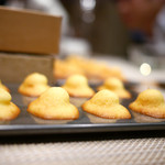 SUGALABO - 焼き立てマドレーヌ