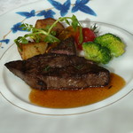 箱根ハイランドホテル　ラ・フォーレ - 国産牛の薪火焼き