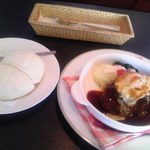 レストラン サンディエゴ - [料理] 自家製パン･ビーフシチュー & ハンバーグ