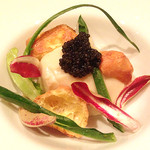 RESTAURANT TAILLA - カリフラワーのムース、アキテーヌのキャビア添え