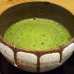 手打ちそば 根津 鷹匠 - 蕎麦がきぜんざい 945円 の抹茶