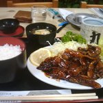 丸保食堂 - お店のオススメだった焼肉定食です