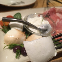オービカ モッツァレラバー 横浜店 - 