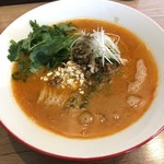 Mari iida - 【2017年01月】担々麺＠780円＋パクチー＠150円＝＠930円、提供時。
