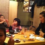 すし屋魚真 - 店内