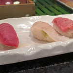 Sushi Uogashi Nihonichi - 本マグロ中トロ、真ダイ、大トロ、寒ビラメ
