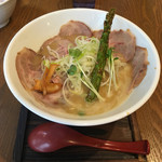 麺 チキンヒーロー - 