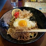 焼きそばバル飯島屋 - 塩焼きそば　目玉焼きトッピング‼️