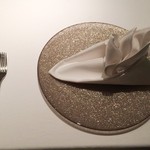 ル・マンジュ・トゥー - テーブルセッティング