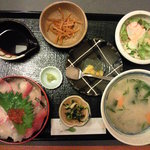 海鮮漁場　潮風 - レディースミニ潮風丼ランチ
