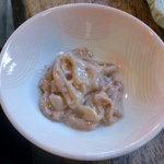 ひもの万宝商店 - アオリイカの塩辛。歯ごたえとアオリイカ特有の香りがたまらない。