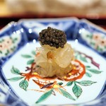 銀座 しのはら - 伊勢海老藁燻しキャビア乗せ