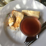 なたね - この日の3種デザート。パンプリンみたいの。ベイクドチーズ。紅茶ゼリー