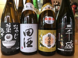 Akatombo - 地酒、全国各地の銘酒をご用意いたしました。