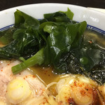 中華そば べんてん - サービスのワカメ