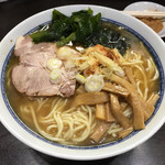 中華そば べんてん - 「塩ラーメン 中少なめ」900円