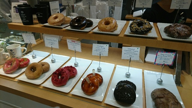閉店 カムデンズブルースタードーナツ Camden S Blue Star Donuts 大阪梅田 阪神 ドーナツ 食べログ