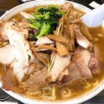 手打らーめん 勝龍 - チャーシューメン(930円)