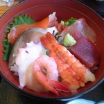 Oshokujidokoro Uchiyama - [料理] 海鮮丼 アップ♪ｗ