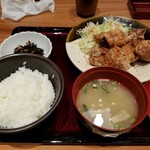 博多もつ鍋 やまや - 鳥の唐揚げ明太風味定食