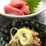 ハゲ天  - お通しのバチマグロと牛肉どう山芋煮