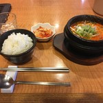 韓国宮廷料理 オモニ - 2017/1/22スンドゥブチゲ