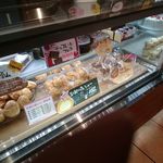 りくろーおじさんの店 - 