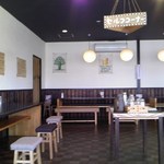 カレー屋 香助 - [内観] 店内 テーブル席 ②