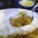 カレー屋 香助 - [料理] ナストマチーズ鶏カレー ひと口大 アップ♪ｗ
