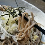 ふくろう亭 - 辛味鶏そば、リフトアップ。