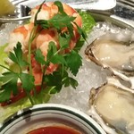 ウルフギャング・ステーキハウス - 牡蠣とシュリンプ
