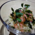 TTOAHISU - ◆マナ鰹とクスクスのお料理。 ビジュアルも美しい。鰹は下に入り上に「クスクス」や「小さくカットしたお野菜」などが盛られています。