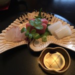 馳走 きむら - お造りはヒラメ、メジマグロ、スミイカ。スミイカが特に美味だった。