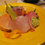 くろぎ - お造り：鰹、1週間熟成の大間の鮪、余市のあん肝、玄界灘のクエ2