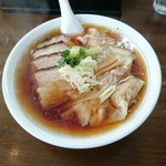 中華そば カリフォルニア - チャーシュウ肉わんたんそば黒  @800円(2017.01)