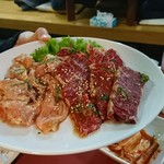 焼肉三文 - セセリとハラミ