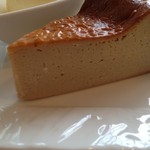 ビーンズ喜多見 - カフェモカのチーズケーキ断面