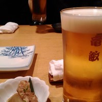 鮨処 竜敏 - 乾杯のグラスにネーム