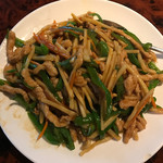 135酒場 - 青椒肉絲 300円