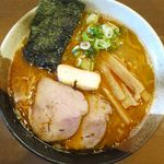 煮干らぁめん なかじま - 辛い味噌のアップ